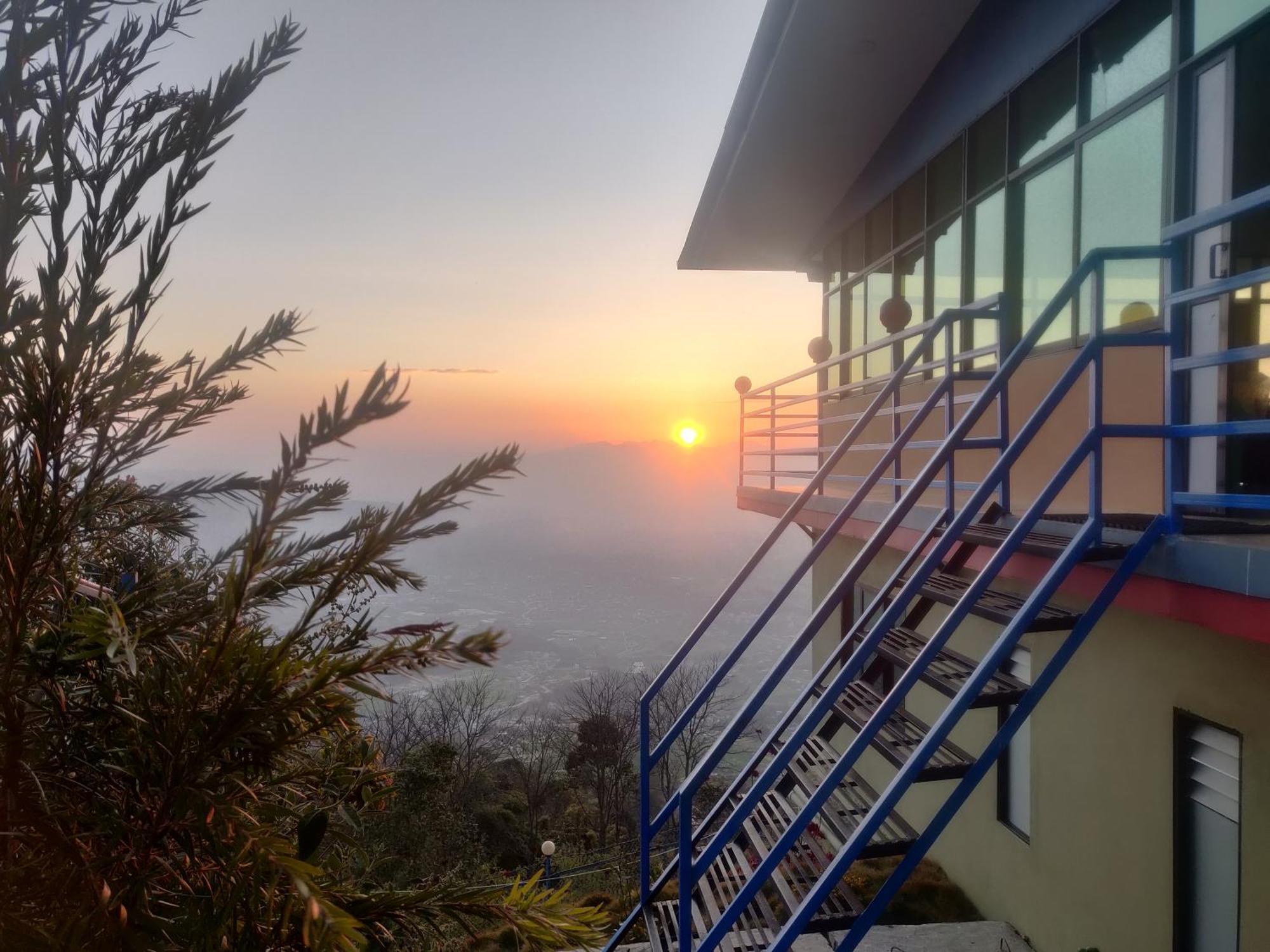 Chareli Resort Nagarkot Extérieur photo